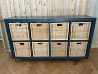 IKEA Kallax med Branäs lådor i rotting