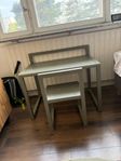 barn bord och stol