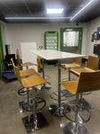 Barbord och bar stolar för kontor eller hem