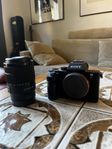Komplett Kit Sony A7 III med Sony E 18-135mm f/3,5-5,6 Lins