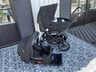 Emmaljunga barnvagn med (ligg-sittdel) 