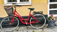 NYPRIS: 8.990kr  MONARK DAM 28” RÖD MKT FINT SKICK