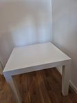 IKEA LACK sidobord (55x55 cm) – vit – hämtas i Tumba