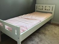 Barnsäng IKEA Kritter inkl. helt ny madrass 
