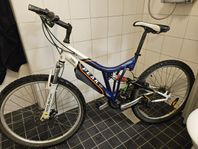 Peak Acera Shimano Mountain Bike