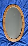 Spegel, oval, furu