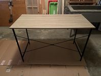 Skrivbord 