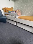  IKEA barnsäng/juniorsäng KRITTER m. förvaringslådor