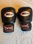 Twins boxningshandskar 14oz