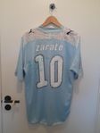 Signerad Mauro Zarate