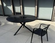Runt utebord 140 cm höjd 78 cm