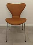 Fritz Hansen Sjuan i classic calvados skinn