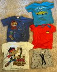 Barnklädespaket med T-shirts och Shorts 104