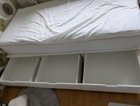 IKEA Nordli säng vit med förvaring 90 x 200cm