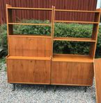 Två stycken teak bokhyllor med skåp och skrivbord – 50-t
