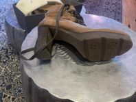 högklackade skor, Boots