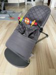 BabyBjörn Bliss babysitter + lekbåge