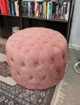Fin puderrosa sittpuff 