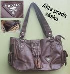 Äkta prada väska Milano