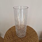 Dekorativ glasvas med krackelerad effekt