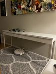 Vit bänk/ sideboard 