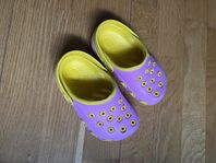 Sandaler clogs i lilla-gul färg, storlek 26