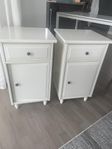 Vita nattduksbord från IKEA 