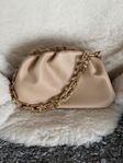 Beige väska i äkta skinn 