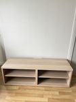 TV-bänk IKEA Bestå vitlaserad ekmöbstrad 1,5 år gammal