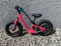 Balanscykel Specialized Hot Walk