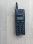 Antik mobiltelefon Ericsson GH337