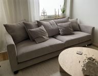 Härlig soffa från Mio med generöst djup (3-sits XL)