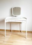 Carl Malmsten, sminkbord, ”Birgitta”, Bodafors 1961