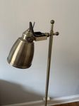 Golvlampa från Mio