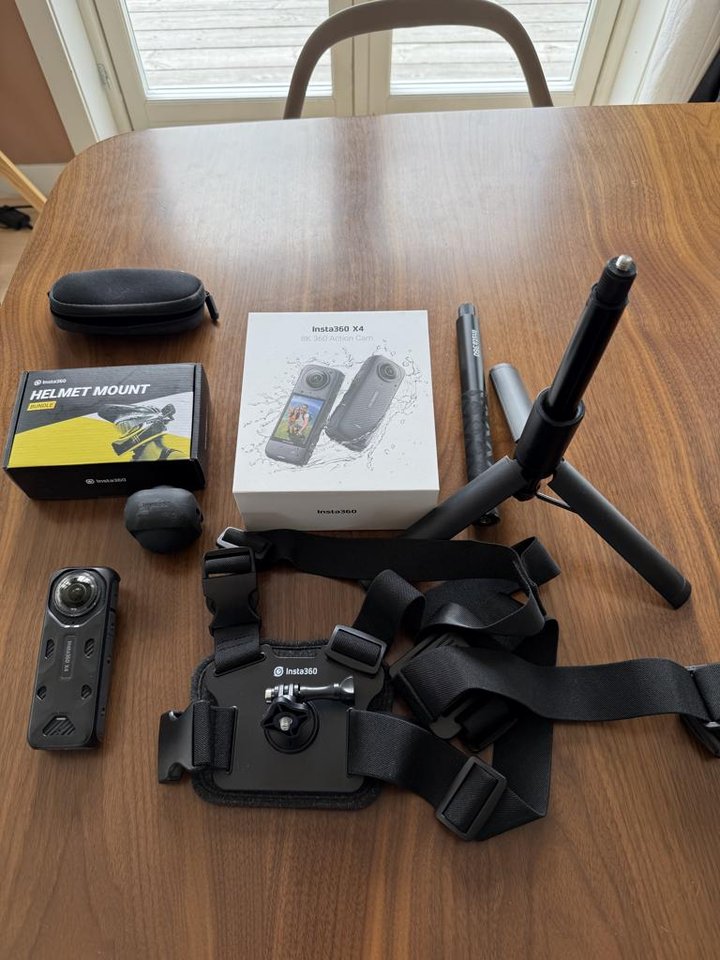 Insta360 X4 med tillbehör