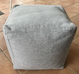 Sittpuff / fotpall
