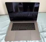 MacBook Pro 15 inch Touchbar