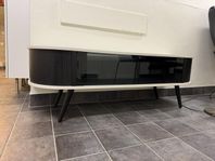 Tv-bänk