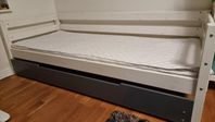Dagbädd / bäddsoffa / soffa / gästsäng