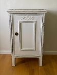 Sängbord  "shabby chic"