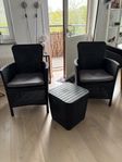 2 stolar + bord i konstrotting