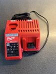 Milwaukee batteriladdare