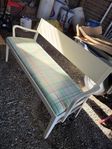Gammal fin träsoffa