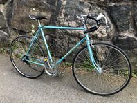 Racer Peugeot 28”