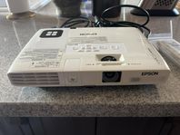 Epson EB-1750 projektor 