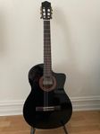 Cordoba C5-CEBK Nylonsträngad Gitarr Inkl Gigbag & Stativ