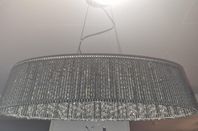 Oval taklampa
