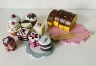 Fina cupcakes och bakelser i trä  