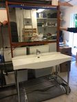 Italienskt handfat med spegel köpt på Gaggenau