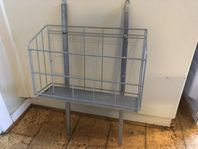 Vägghängd korg/trådkorg